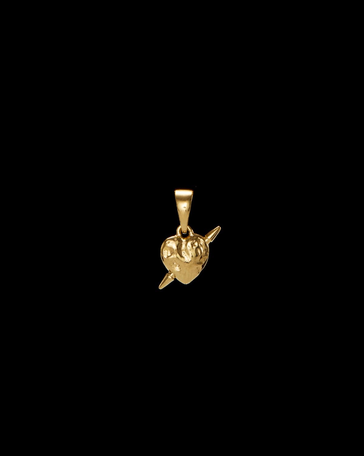 Tiny Tuvstarr's Heart charm