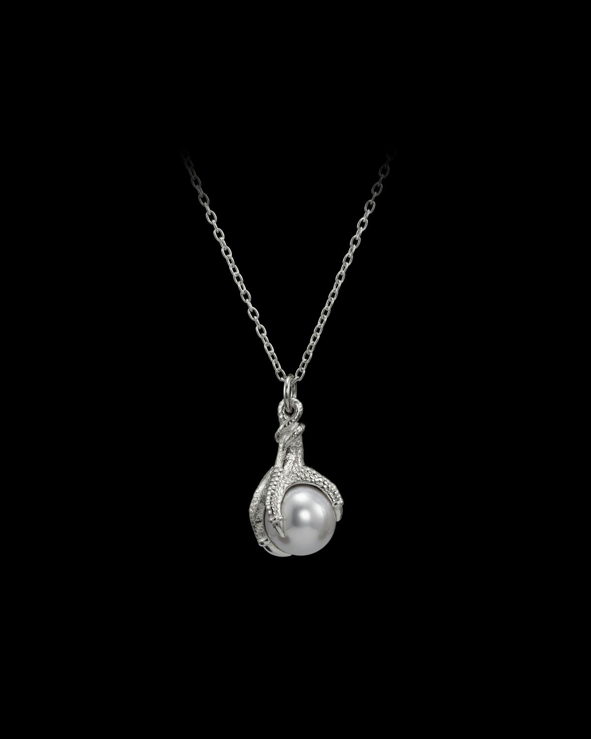 Big Claw Pearl Necklace