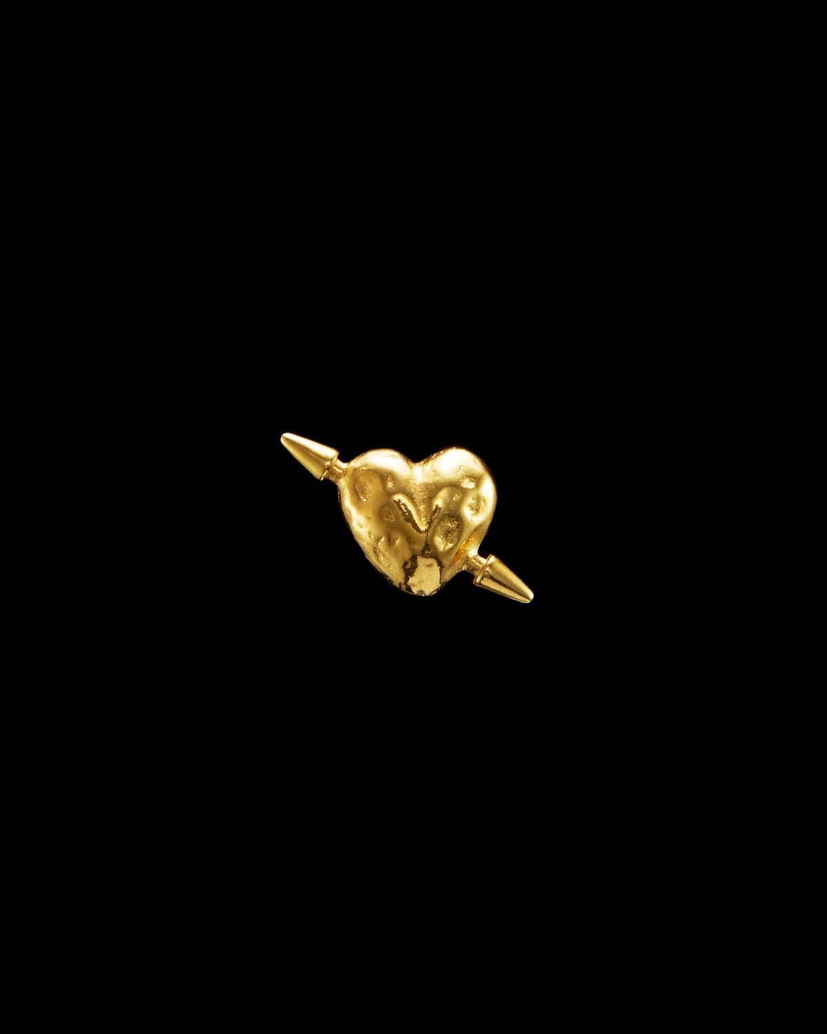 Tuvstarr's Heart Ear Stud