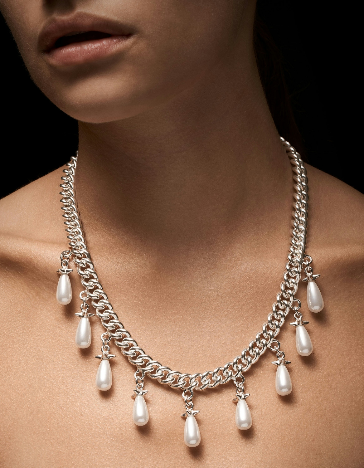 Chunky Chain Pearls Necklace-image-1