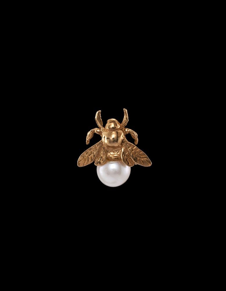 Bumblebee Pearl Ear Stud