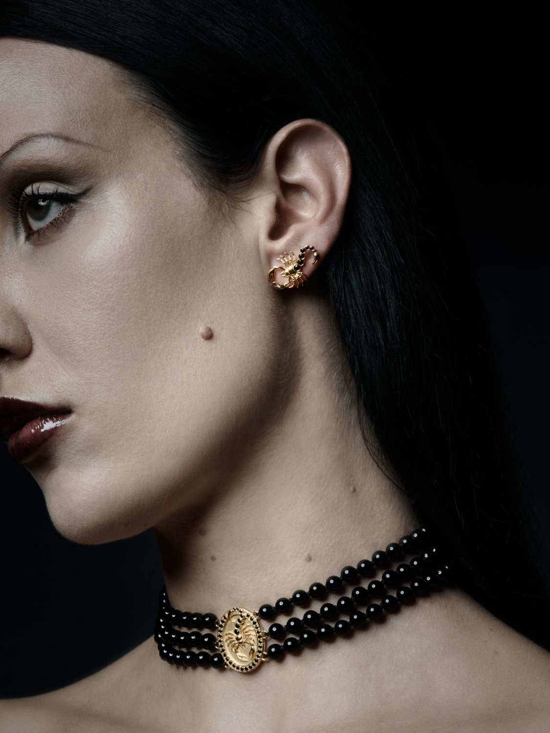 Nero Ear Stud-image-3