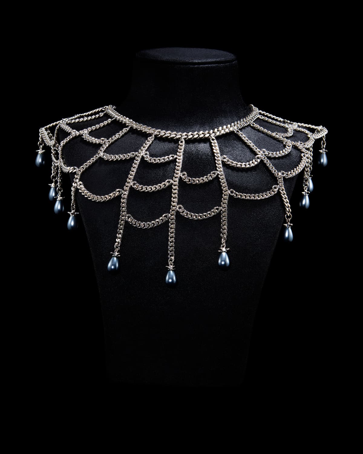 The Spider's Web Neckpiece