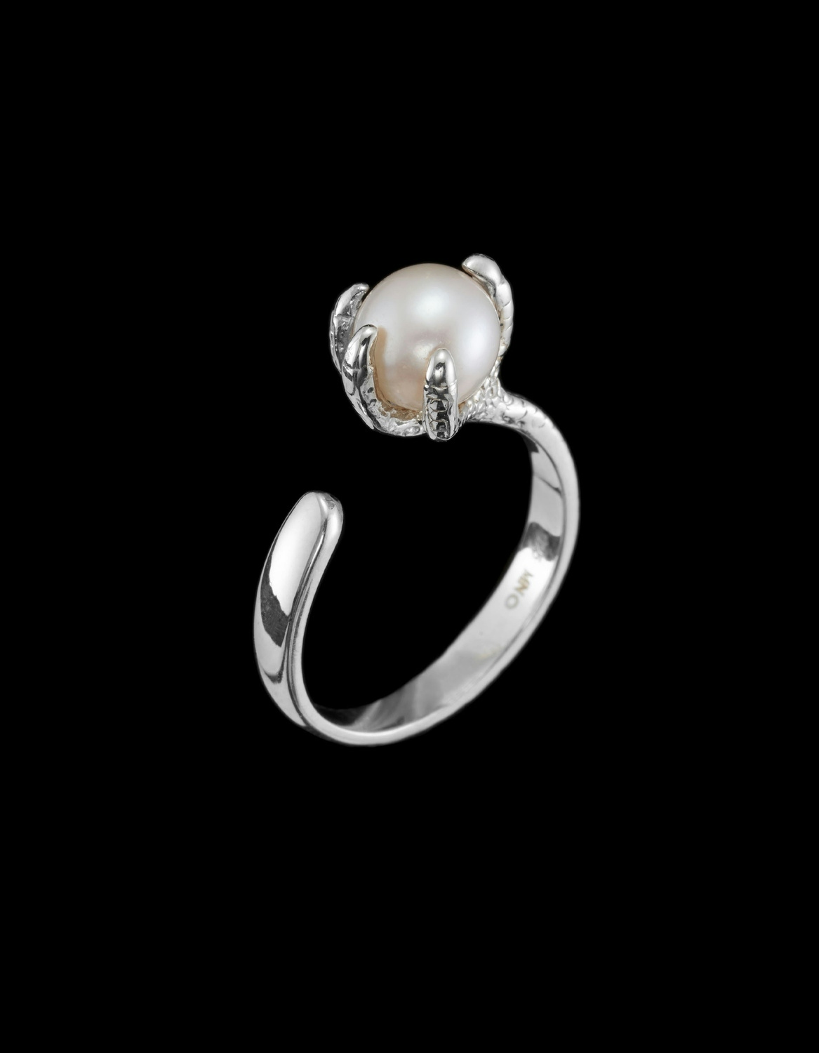 Tiny Claw Pearl Ring-image-1