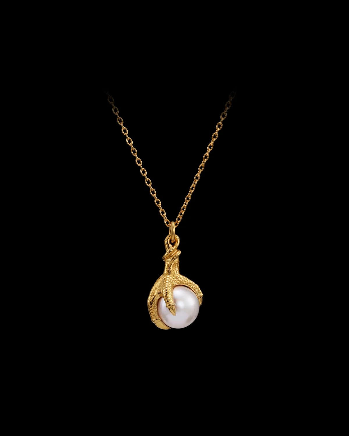 Big Claw Pearl Necklace