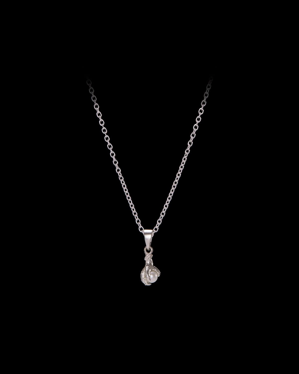 Tiny Claw Pearl Necklace