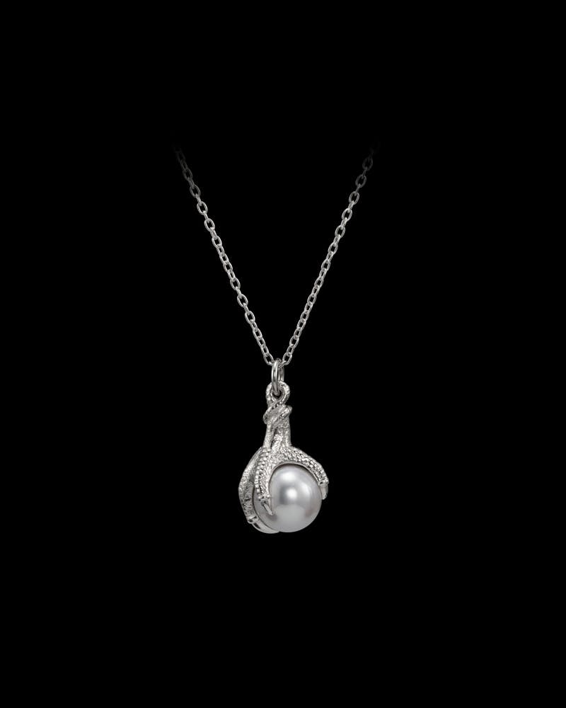 Big Claw Pearl Necklace